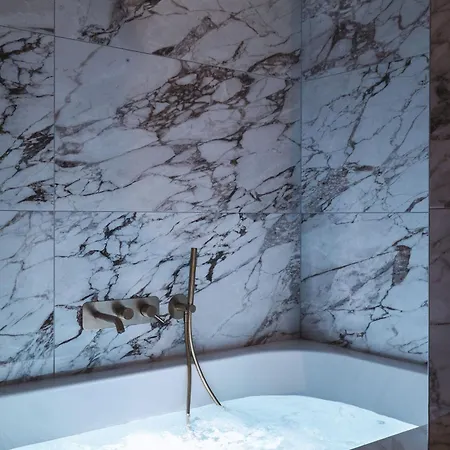 Cognac - International Palace - Jacuzzi *